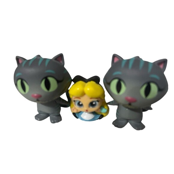 Funko Mystery Mini Disney Alice Wonderland And 2 Cheshire Cat Figure 2" - Picture 1 of 16